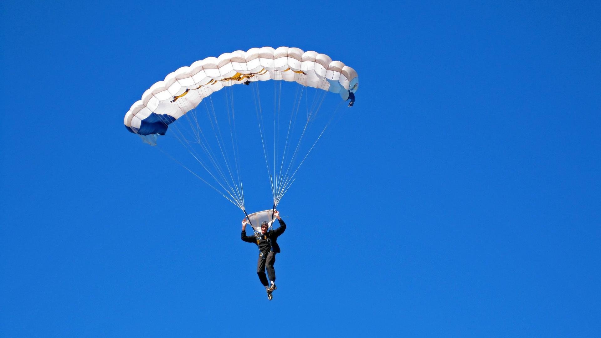 开云体育入口-哈兰德天神下凡！巴黎三箭齐发击溃玻利维亚，北欧巨兽锁定关键先生